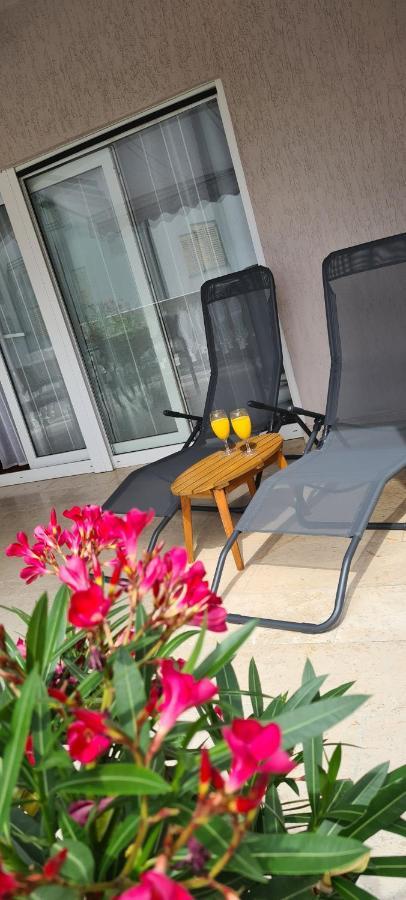Apartment Garden & Sea Волоско Экстерьер фото