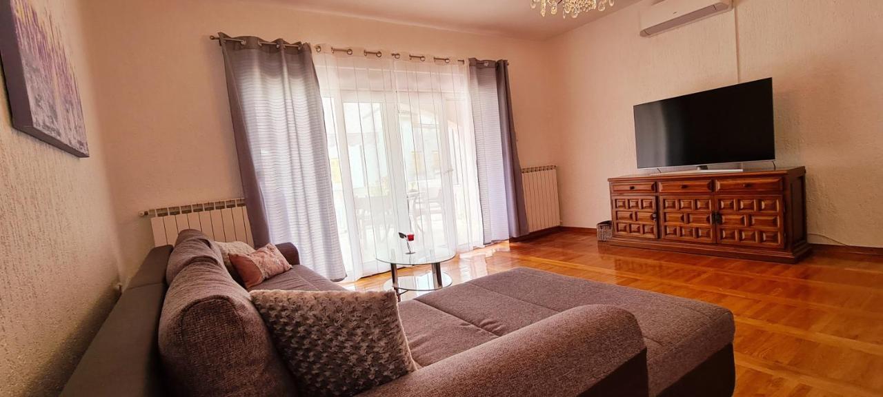 Apartment Garden & Sea Волоско Экстерьер фото