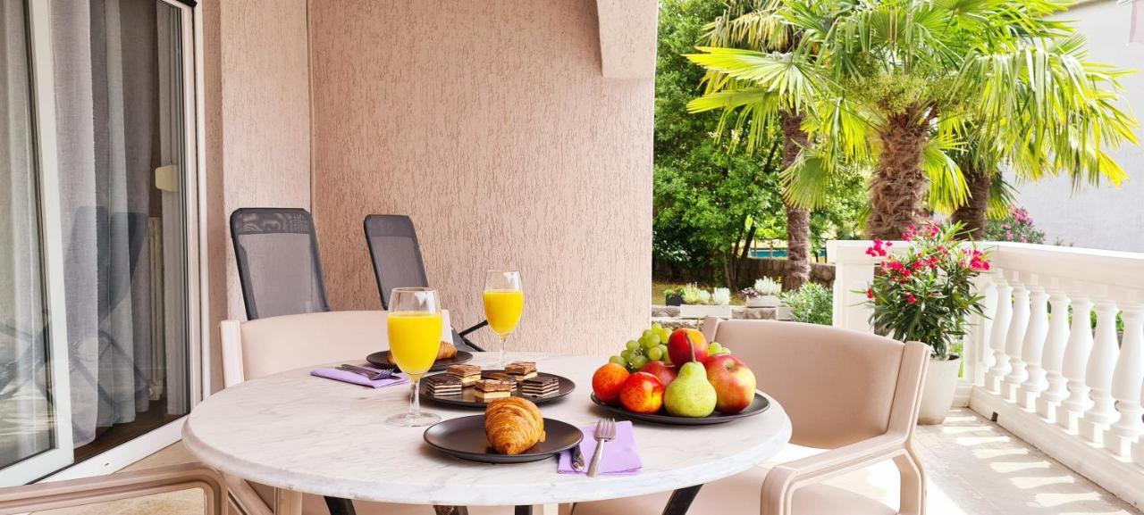 Apartment Garden & Sea Волоско Экстерьер фото